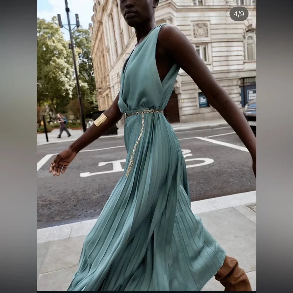 🆕(NWT) ZARA Bloggers Fav Pleated Midi Dress with Belt. XS. Color: Blue Steel - Picture 7 of 16